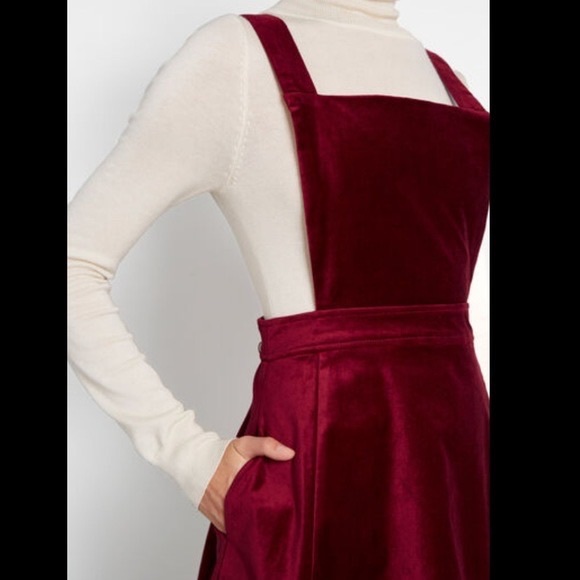 ❤️NWOT Modcloth Velvet Jumper - Picture 2 of 8